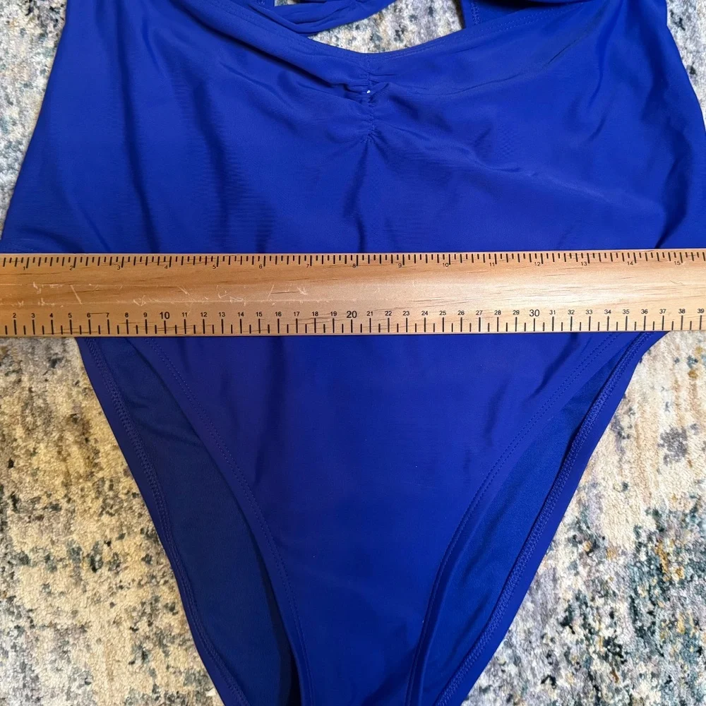 Shade & Shore One-Piece Swimsuit with cutout and underwire sz XL